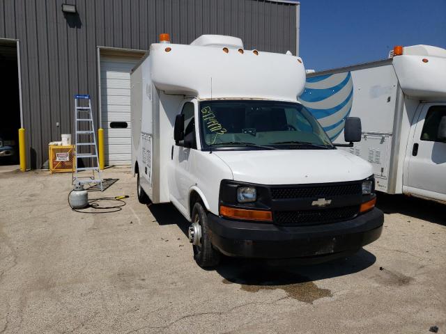 1GBJG31U471206370 - 2007 CHEVROLET G3100 白色 照片 4