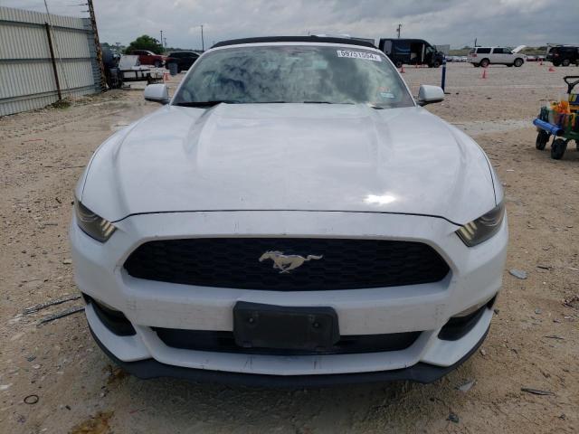 1FATP8EM9F5377141 - 2015 FORD MUSTANG WHITE photo 5