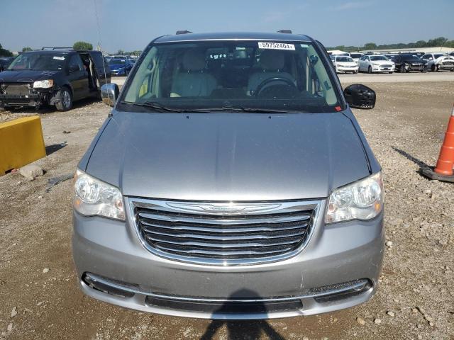2C4RC1CG1DR625564 - 2013 CHRYSLER TOWN & COU TOURING L SILVER photo 5