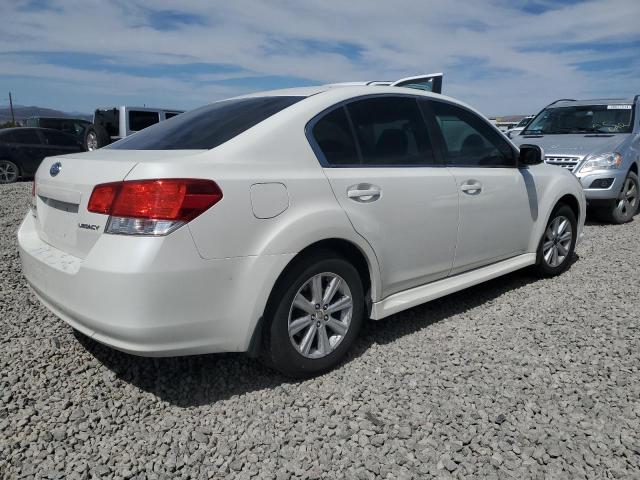 4S3BMBA61C3042613 - 2012 SUBARU LEGACY 2.5I WHITE photo 3