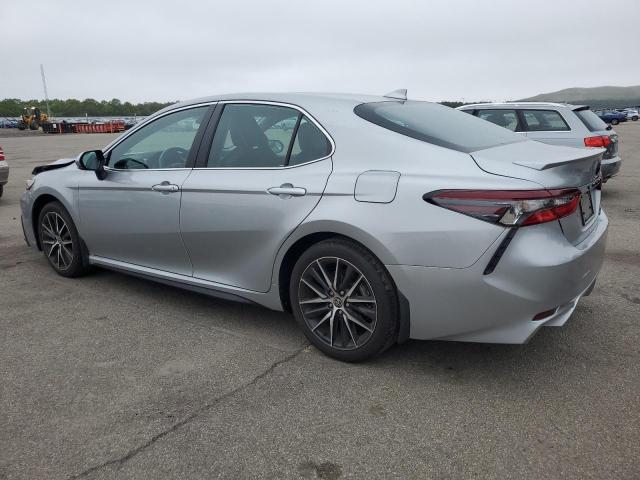 4T1G11BK9PU073981 - 2023 TOYOTA CAMRY SE NIGHT SHADE SILVER photo 2