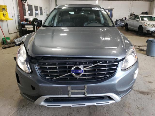 YV440MRR9H2107961 - 2017 VOLVO XC60 T5 DYNAMIC ვერცხლისფერი ფოტო 5