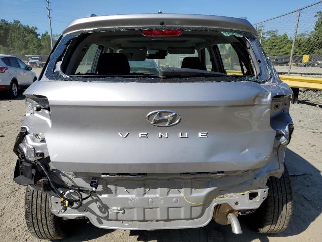 KMHRC8A36RU295175 - 2024 HYUNDAI VENUE SEL SILVER photo 6