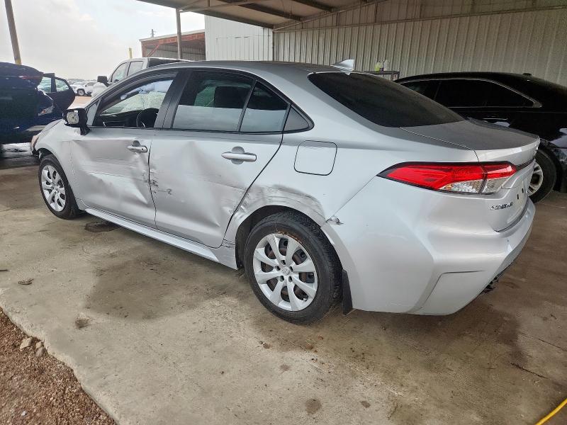 JTDEPMAE5NJ199275 - 2022 TOYOTA COROLLA LE Silber Foto 2