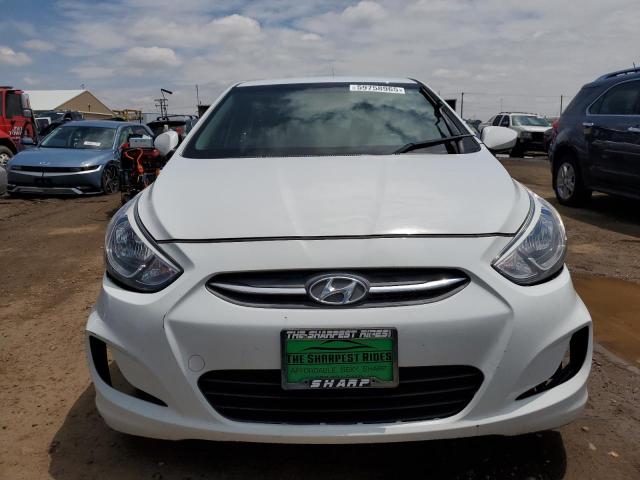 KMHCT4AE0HU365784 - 2017 HYUNDAI ACCENT SE WHITE photo 5