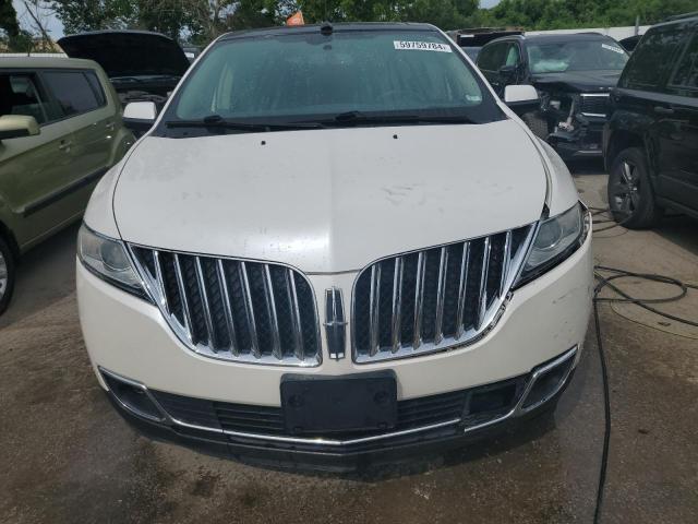 2LMDJ6JK7BBJ30778 - 2011 LINCOLN MKX WHITE photo 5