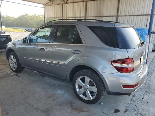 4JGBB8GB8BA745869 - 2011 MERCEDES-BENZ ML 350 4MATIC GRAY photo 2