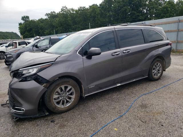 2021 TOYOTA SIENNA XLE, 
