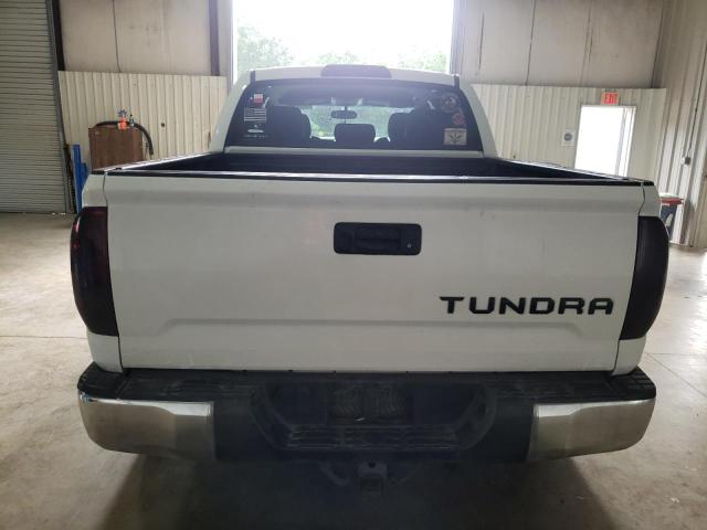 5TFEM5F13EX069707 - 2014 TOYOTA TUNDRA CREWMAX SR5 WHITE photo 6