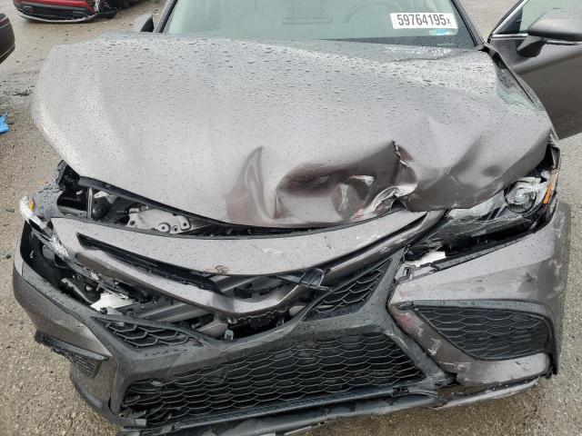 4T1G11BK7RU112196 - 2024 TOYOTA CAMRY SE NIGHT SHADE GRAY photo 11