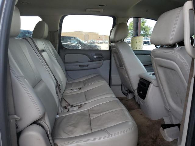 1GNSCJE00DR266822 - 2013 CHEVROLET SUBURBAN C1500 LT SILVER photo 11