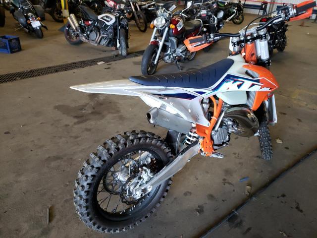 VBKXCH239NM166415 - 2022 KTM 125 XC ORANGE photo 4