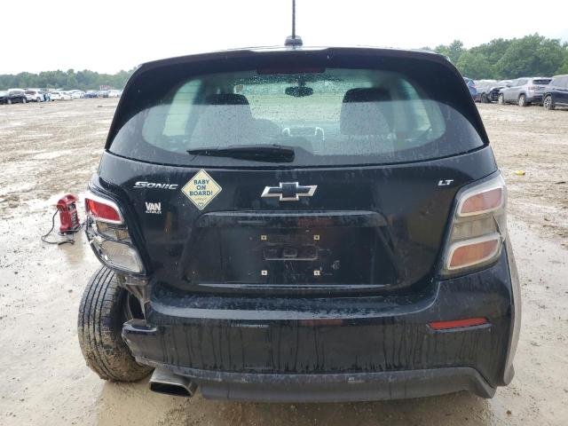 1G1JD6SHXJ4125993 - 2018 CHEVROLET SONIC LT შავი ფოტო 6