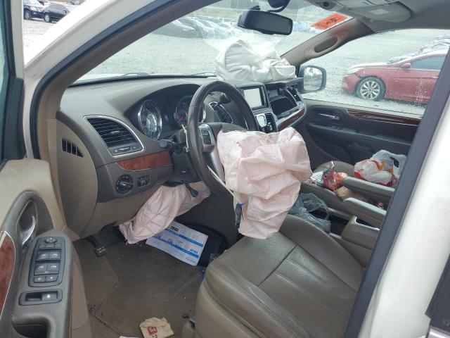 2C4RC1CG0CR227101 - 2012 CHRYSLER TOWN & COU TOURING L WHITE photo 8