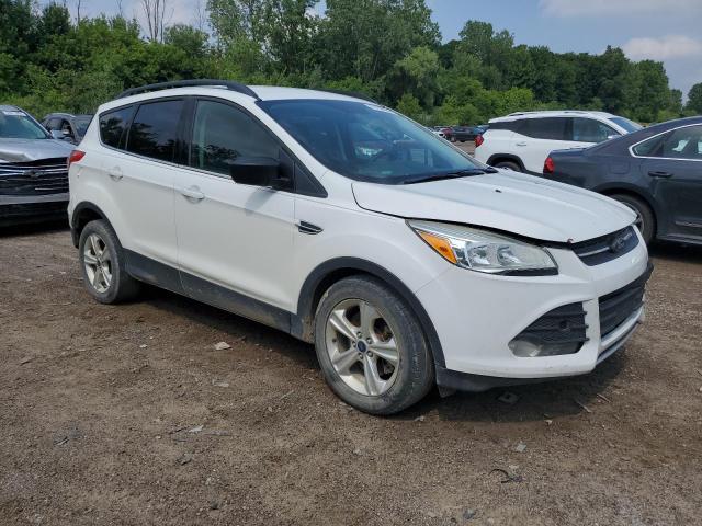 1FMCU9GX3GUA38264 - 2016 FORD ESCAPE SE WHITE photo 4