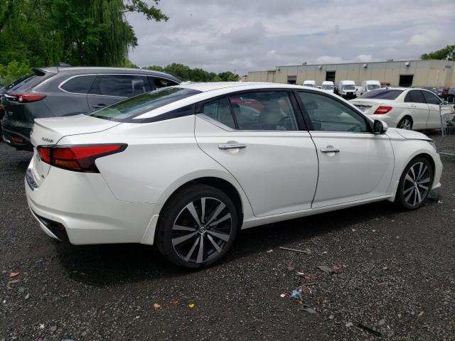 1N4BL4FW8MN327084 - 2021 NISSAN ALTIMA PLATINUM WHITE photo 3