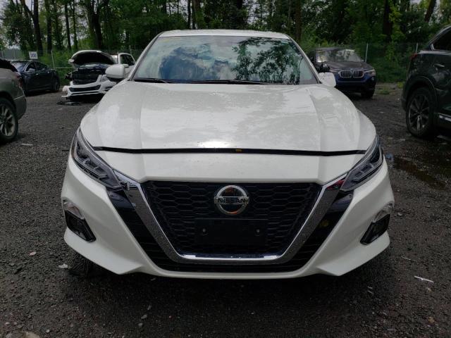 1N4BL4FW8MN327084 - 2021 NISSAN ALTIMA PLATINUM WHITE photo 5