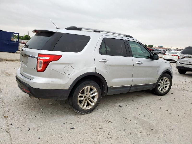 1FMHK8D81BGA32778 - 2011 FORD EXPLORER XLT SILVER photo 3