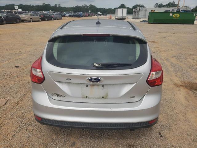 1FAHP3K25CL361828 - 2012 FORD FOCUS SE SILVER photo 6