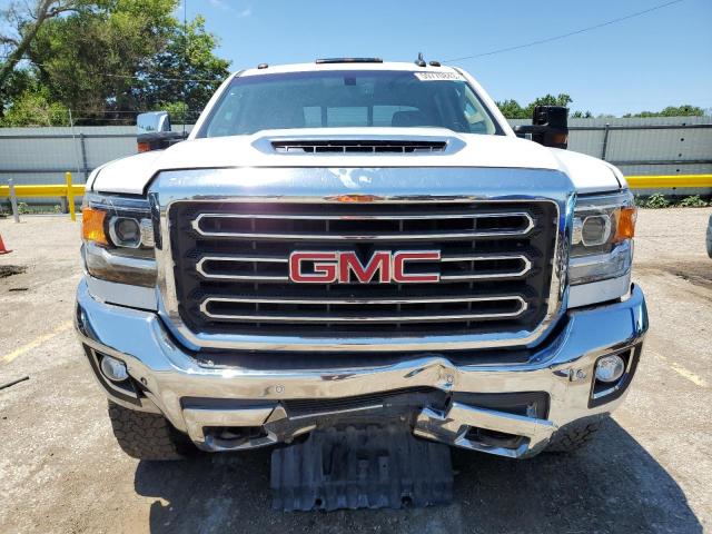 1GT42VCY0KF274499 - 2019 GMC SIERRA K3500 SLT WHITE photo 5