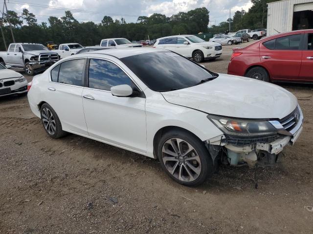 1HGCR2F54FA232090 - 2015 HONDA ACCORD SPORT WHITE photo 4