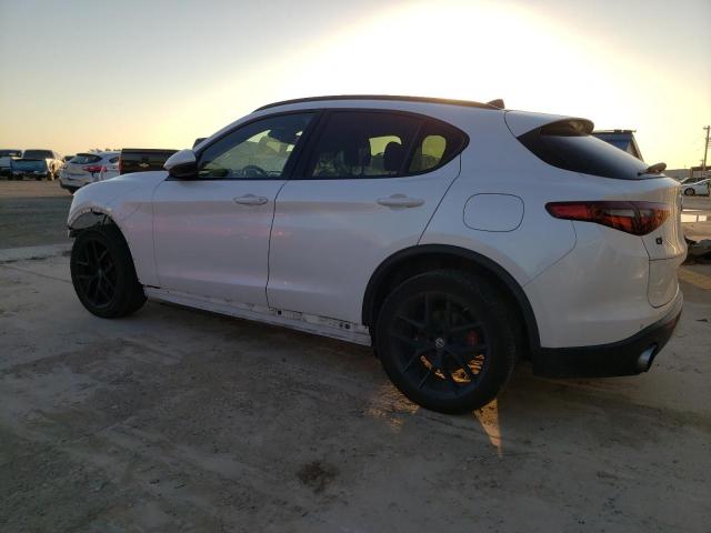 ZASFAKNN8J7B74647 - 2018 ALFA ROMEO STELVIO TI SPORT WHITE photo 2