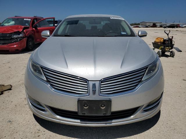 3LN6L2GK2DR815239 - 2013 LINCOLN MKZ SILVER photo 5