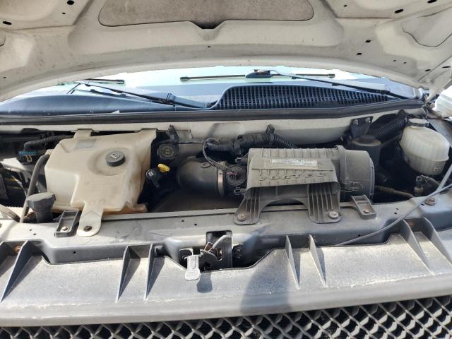 1GCFG15X981129944 - 2008 CHEVROLET EXPRESS WHITE photo 11