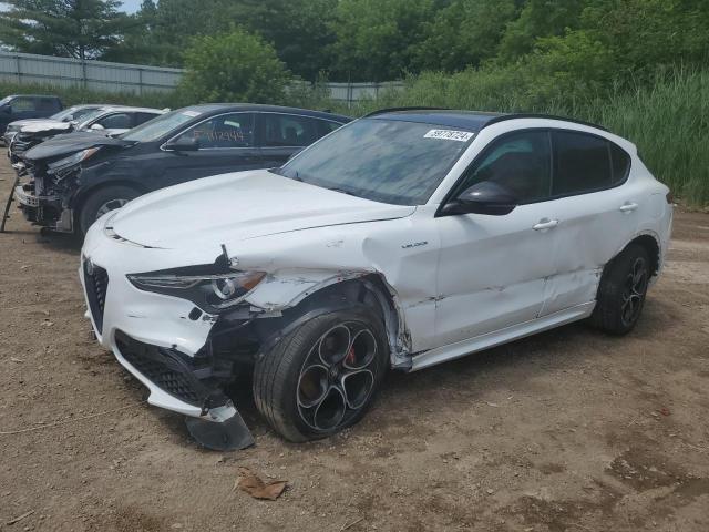 ZASPAKBN9N7D47476 - 2022 ALFA ROMEO STELVIO TI WHITE photo 1