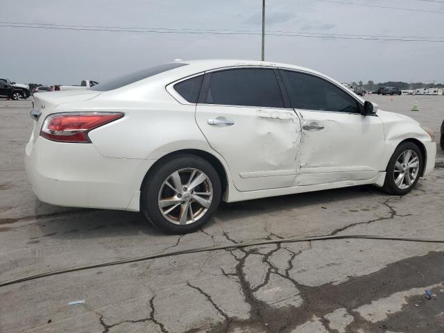 1N4AL3AP2FC200013 - 2015 NISSAN ALTIMA 2.5 WHITE photo 3