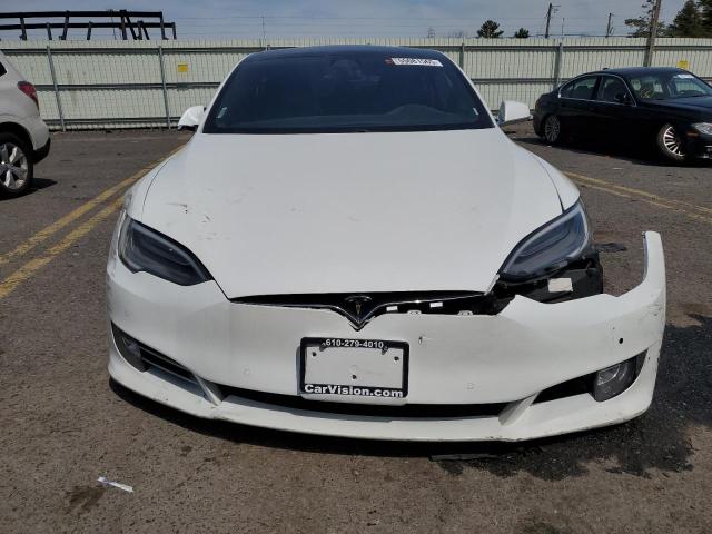 5YJSA1E26HF192222 - 2017 TESLA MODEL S თეთრი ფოტო 5