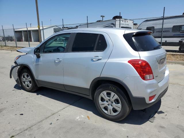 3GNCJKSB1KL174127 - 2019 CHEVROLET TRAX LS SILVER photo 2