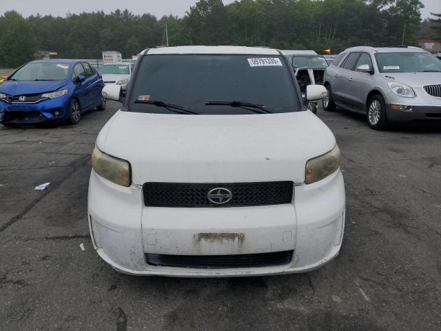 JTLKE50E881031381 - 2008 TOYOTA SCION XB WHITE photo 5