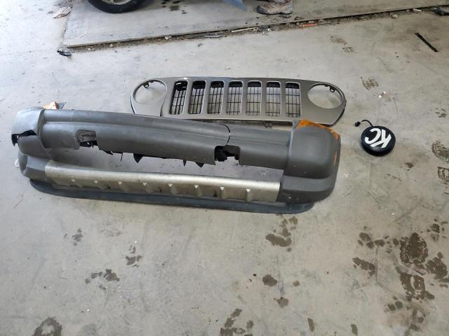 1J4GL38K65W606494 - 2005 JEEP LIBERTY RENEGADE 米色 照片 13