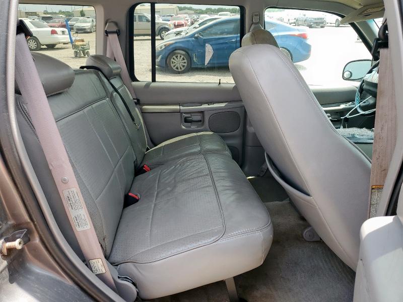 1FMZU32X3WZB87743 - 1998 FORD EXPLORER GRAY photo 10
