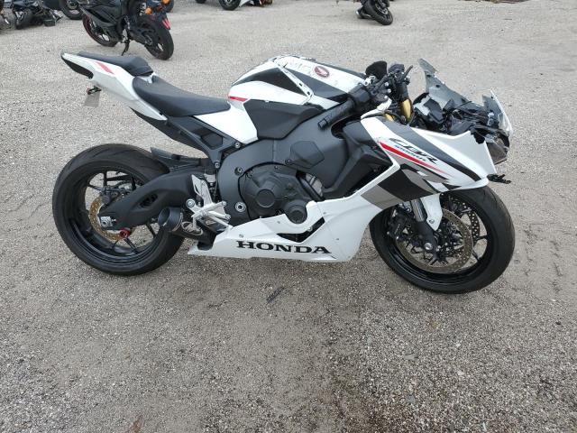 2025 HONDA CBR1000 RR, null