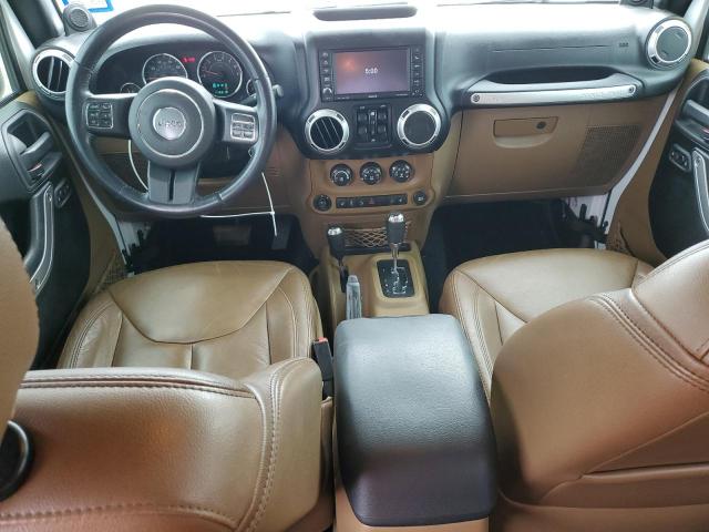 1C4BJWEG3DL648337 - 2013 JEEP WRANGLER U SAHARA Սպիտակ լուսանկար 8