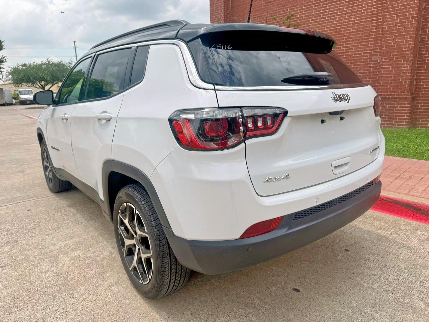 3C4NJDCNXST546294 - 2025 JEEP COMPASS LIMITED WHITE photo 3