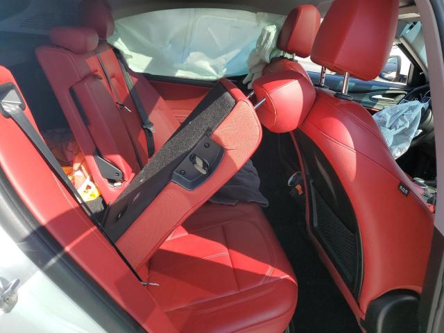 ZASFAKBN4J7B97931 - 2018 ALFA ROMEO STELVIO TI WHITE photo 11