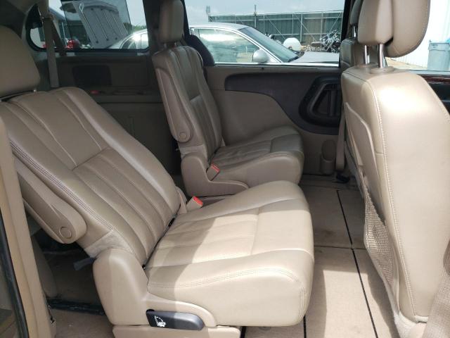 2C4RC1CG5DR793823 - 2013 CHRYSLER TOWN & COU TOURING L GOLD photo 11