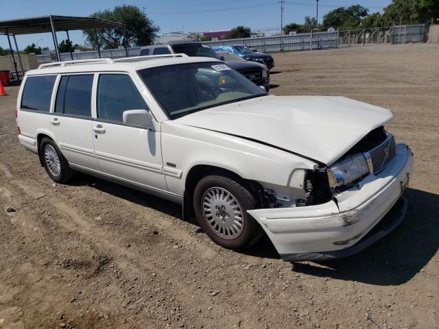 YV1KW9602W1049250 - 1998 VOLVO V90 Белый фото 4