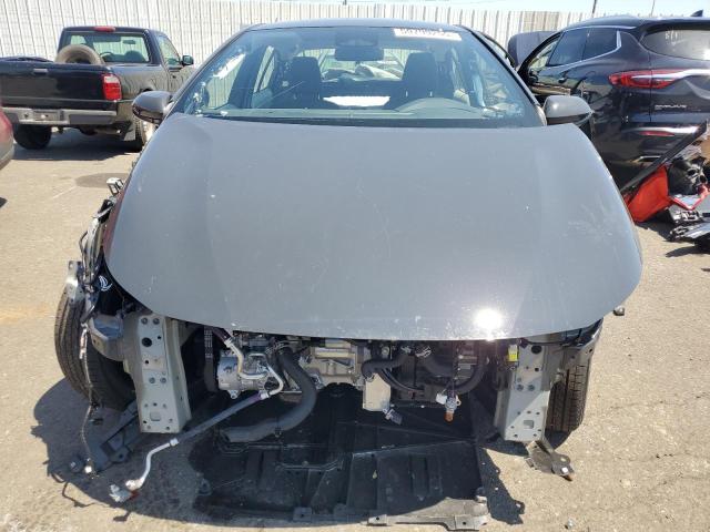 JTDB4MEE6S3030565 - 2025 TOYOTA COROLLA LE 灰色 照片 5