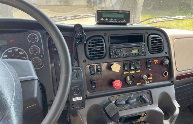 1FVAC4DX6AHAV8263 - 2010 FREIGHTLINER M2 WHITE photo 9