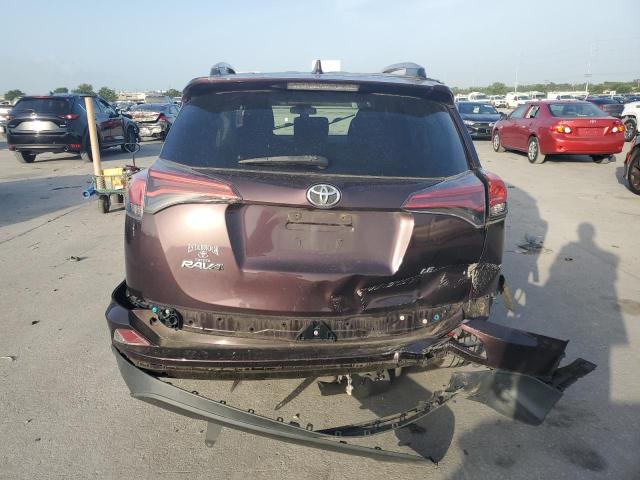 2T3ZFREV2HW351840 - 2017 TOYOTA RAV4 LE 勃艮第红 照片 6
