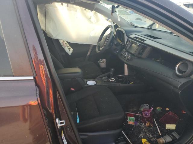 2T3ZFREV2HW351840 - 2017 TOYOTA RAV4 LE 勃艮第红 照片 7