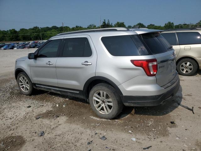 1FM5K8D87JGA13279 - 2018 FORD EXPLORER XLT Сріблястий фото 2
