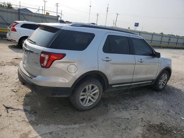 1FM5K8D87JGA13279 - 2018 FORD EXPLORER XLT Сріблястий фото 3