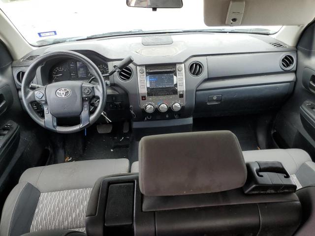 5TFRY5F16KX252858 - 2019 TOYOTA TUNDRA DOUBLE CAB SR/SR5 WHITE photo 8