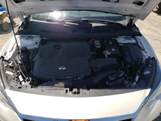 SJKCH5CR9HA037824 - 2017 INFINITI QX30 BASE 白色 照片 12