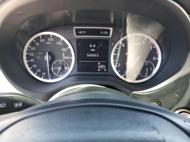 SJKCH5CR9HA037824 - 2017 INFINITI QX30 BASE 白色 照片 9